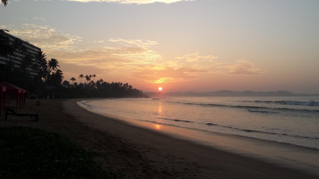 Aknara Rest Hotel Weligama Bagian luar foto