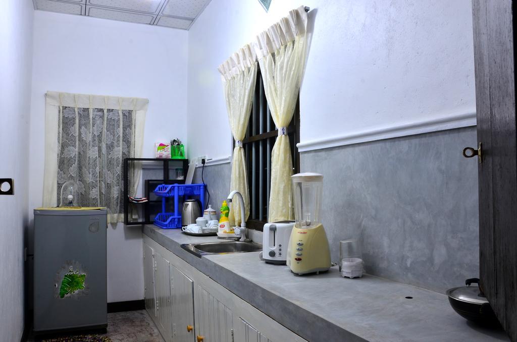 Aknara Rest Hotel Weligama Bagian luar foto