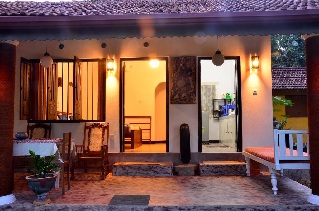 Aknara Rest Hotel Weligama Bagian luar foto