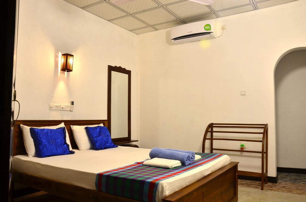 Aknara Rest Hotel Weligama Bagian luar foto